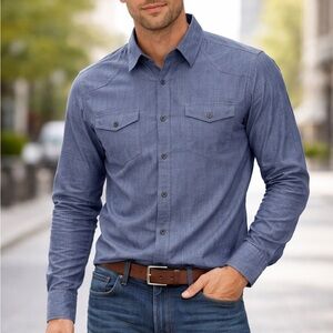 GAP Men's Casual Blue Button-Down Shirt